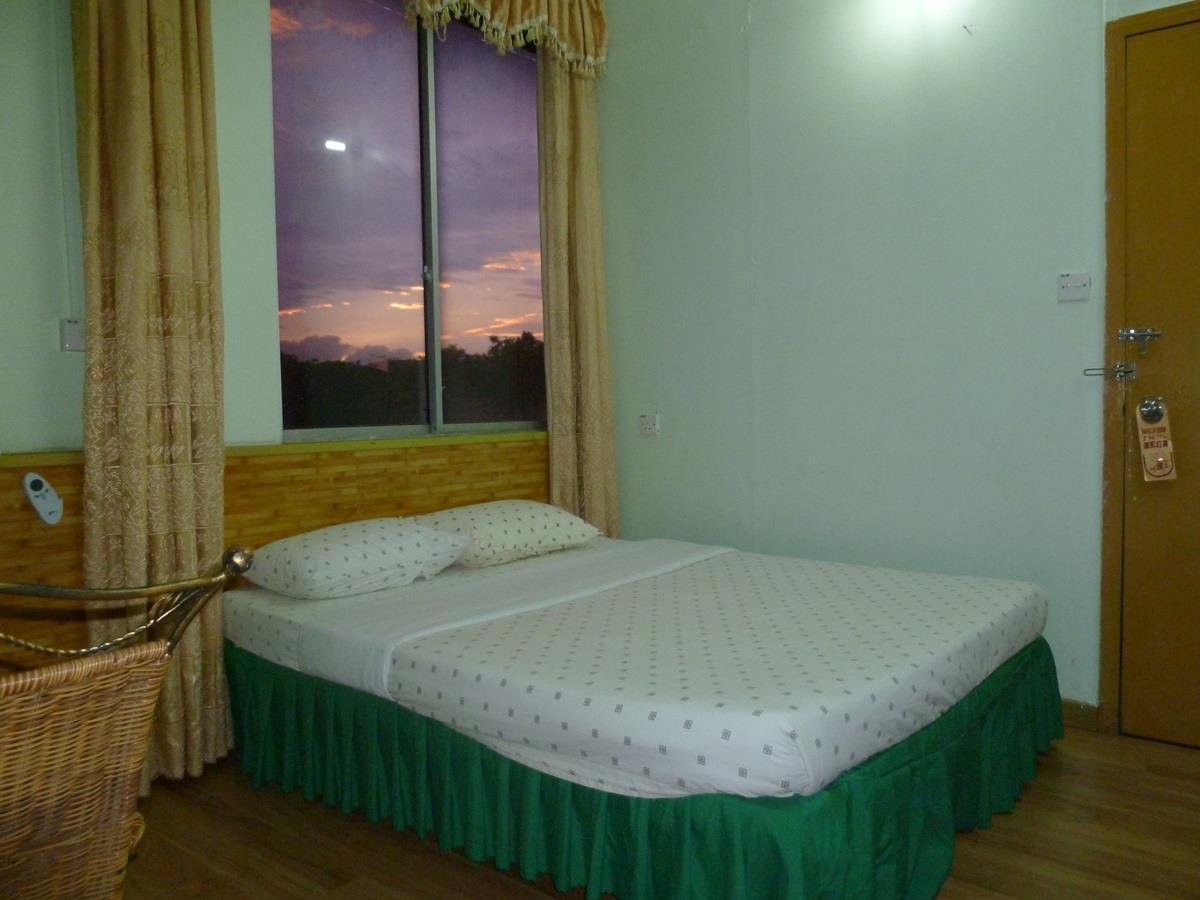 7 Hung Hung Inn Kota Kinabalu Buitenkant foto