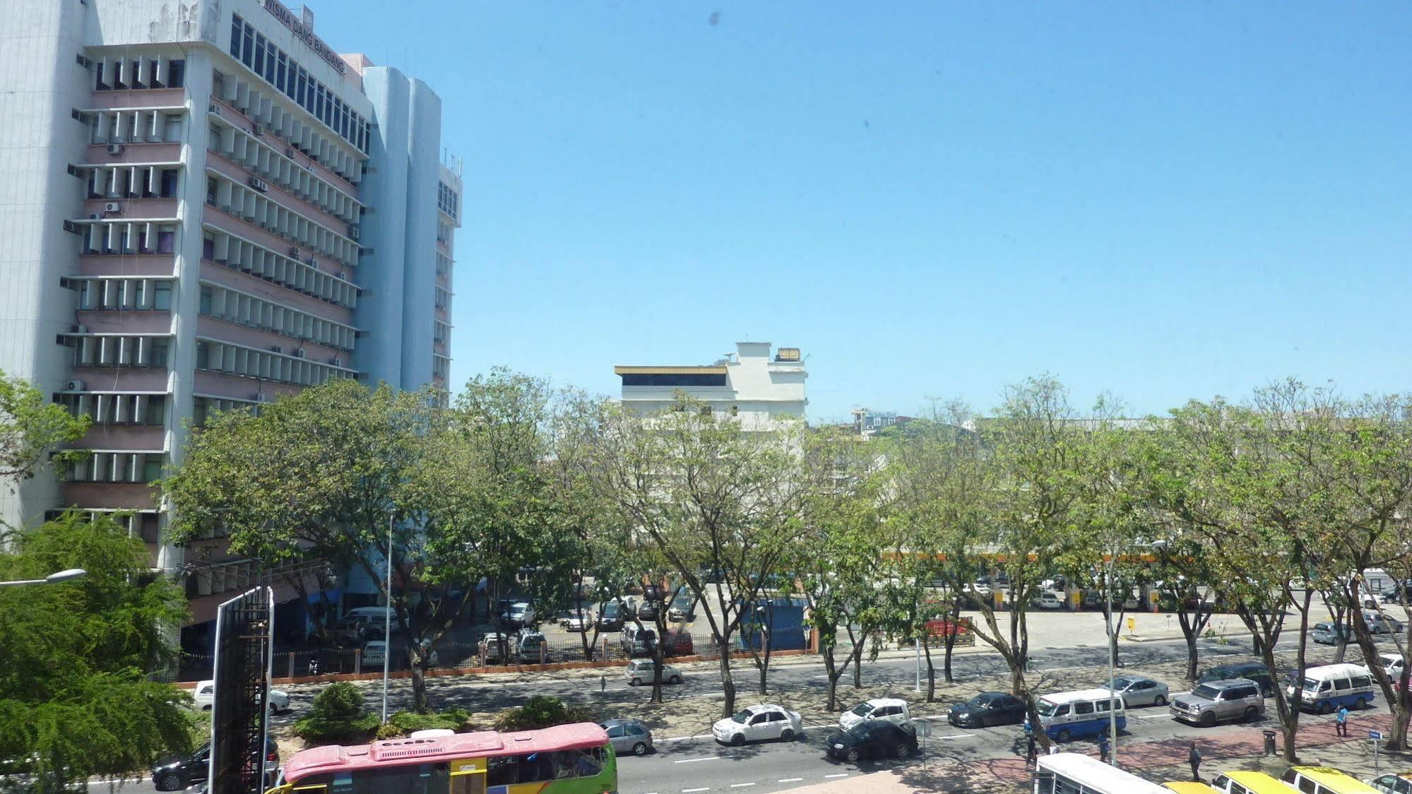 7 Hung Hung Inn Kota Kinabalu Buitenkant foto