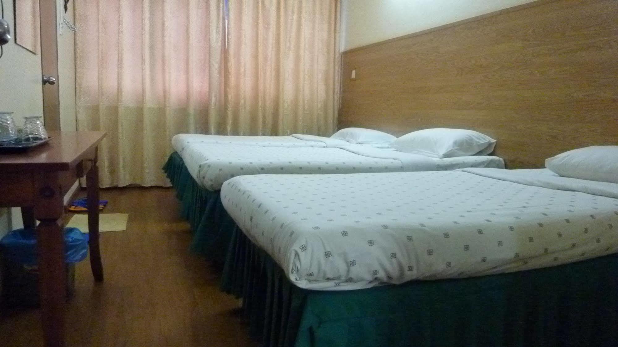 7 Hung Hung Inn Kota Kinabalu Buitenkant foto